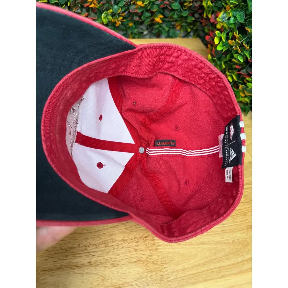 Adidas Arkansas Razorbacks Flexfit Embroidered Hat Red White‎ One Size Fits All